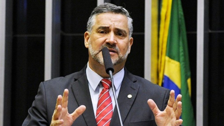 Ministro critica Zema por dizer que governo se vitimizou durante atos