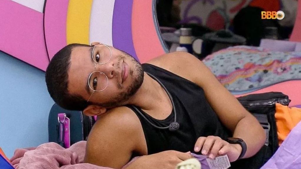'BBB 22': Vyni tem contatinhos esperando; brother só transou uma vez 'BBB 22': Vyni tem contatinhos esperando; brother só transou uma vez