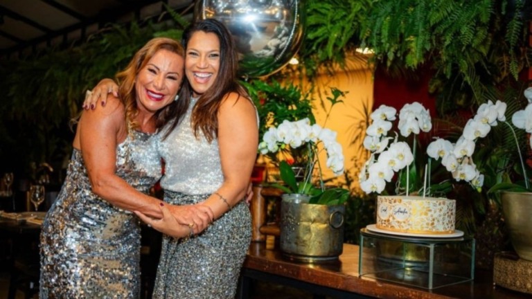 Redação GPS Carol Sleiman e Silvinha Canto celebram aniversário em dose dupla