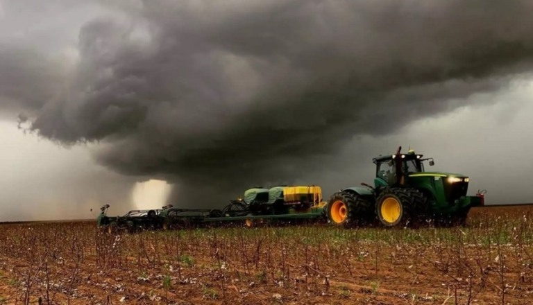 Previsão meteorológica indica semana de chuvas intensas em todo o Brasil Previsão meteorológica indica semana de chuvas intensas em todo o Brasil