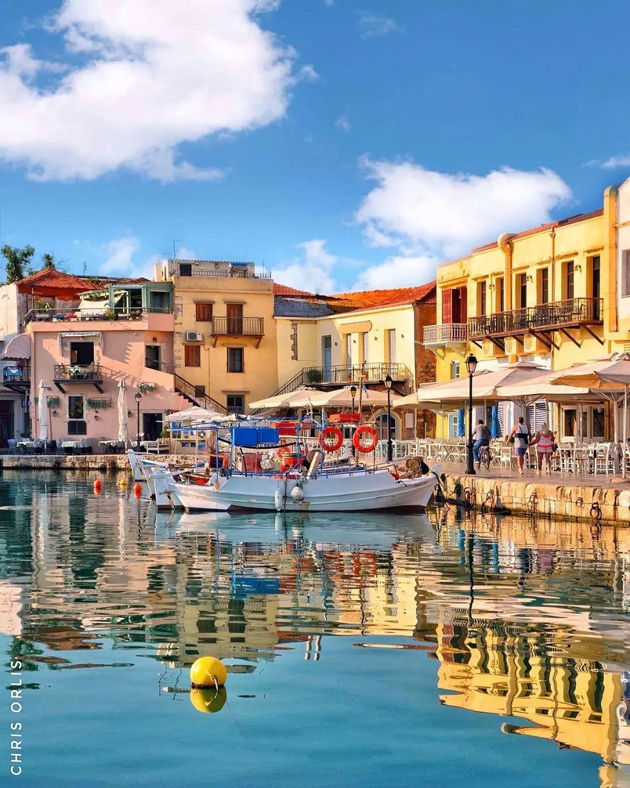 A cidade de Rethymnon, na ilha grega de Creta.. Foto: Reprodução/Instagram 20.01.2023