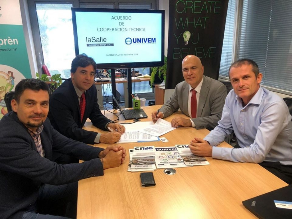 Pró-reitor de Inovação do UNIVEM, Elvis Fusco, o presidente do Parque Tecnológico Technova de Barcelona, Josep Piqué e representantes do Parque e da Universidade La Salle