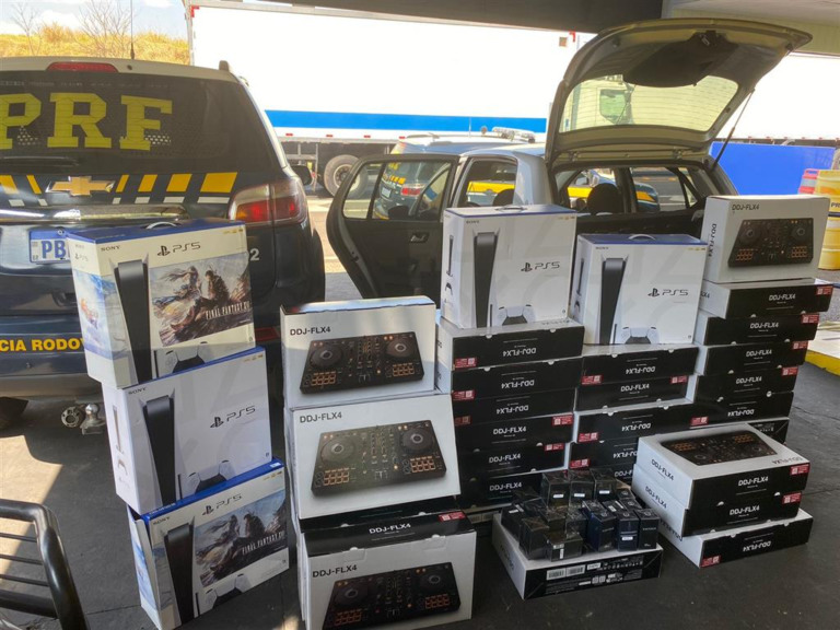 PRF apreende mais de R$ 200 mil em eletrônicos; comboio tinha mulher grávida