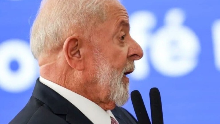 Agência Brasil Lula avalia vetar taxação federal de compras internacionais até US$ 50