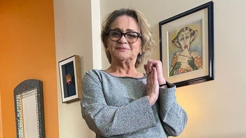 Fafy Siqueira diz que odiava bastidores da "Escolinha do Professor Raimundo" Fafy Siqueira diz que odiava bastidores da "Escolinha do Professor Raimundo"
