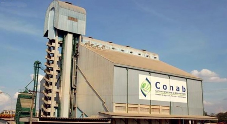 Governo cogita voltar aos estoques reguladores para estimular produção de comida