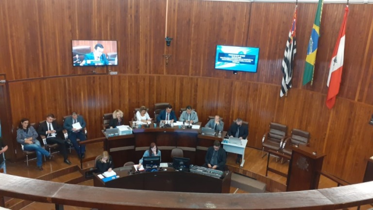 Câmara cria comissão para discutir concessão do Daem com servidores
