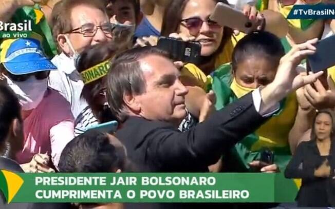 Bolsonaro fez selfie com seguidores