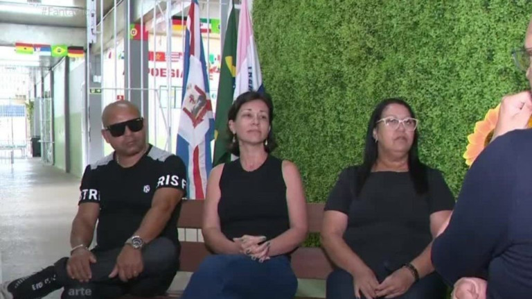 'Deu tiro para pegar em mim', diz professor sobrevivente de ataque