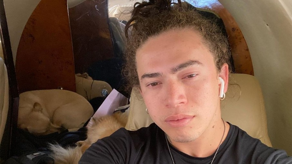 Whindersson Nunes deve regravar música em homenagem ao filho Whindersson Nunes deve regravar música em homenagem ao filho