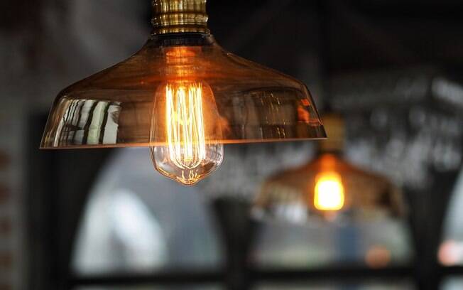 Conta de luz contará na hora de pedir empréstimo; veja novo horário da Enel