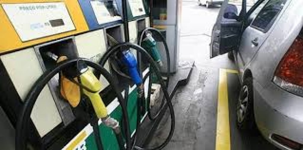 Gasolina e diesel sobem nas refinarias; acompanhe evolução dos preços