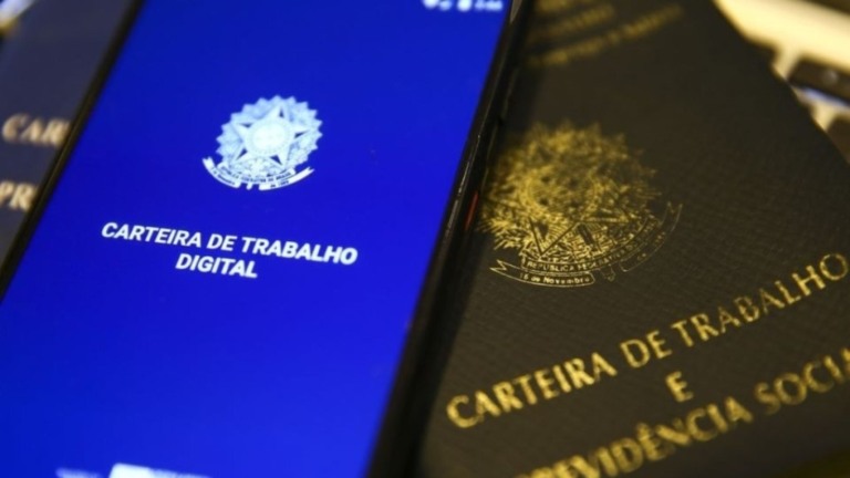 Agência Brasil Taxa de desemprego fica em 7,9%