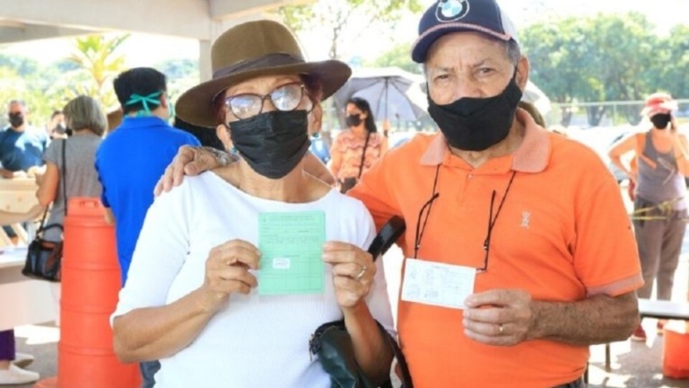Agência Brasília Nova vacina contra a covid-19 começa a ser aplicada nesta quarta (15)