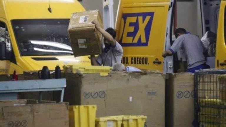 Agência Brasil Relator exclui a taxação de compras internacionais de até US$ 50