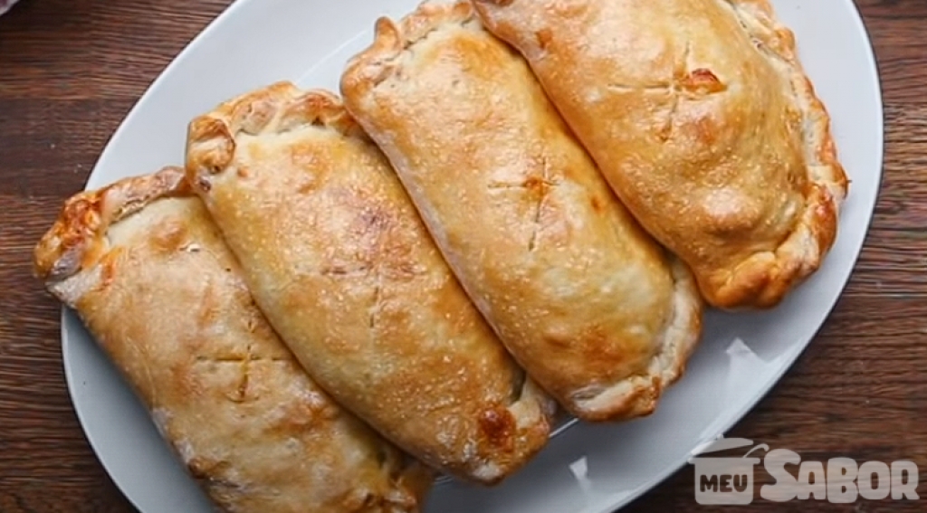 Aprenda a fazer um prato espetacular! Calzone de carne e arrase na cozinha!