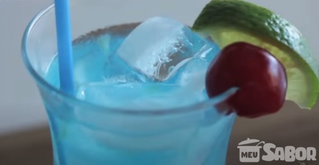 Aprenda a fazer uma linda e maravilhosa bebida: Drink Lagoa Azul