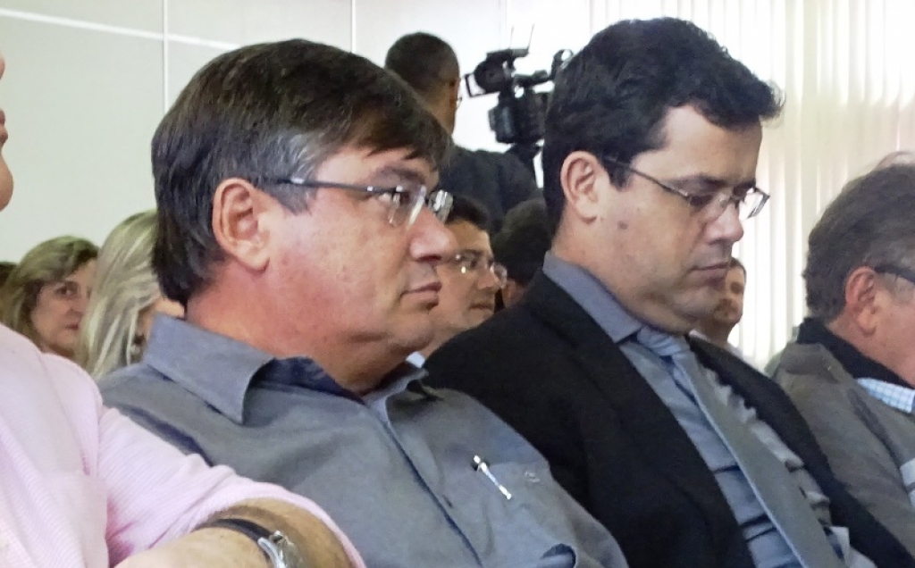 Prefeito Daniel Alons e o procurador jurídico Alysson Alex Souza e Silva