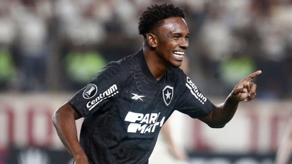 Botafogo vence o Universitário e garante vaga para oitavas de final da Libertadores