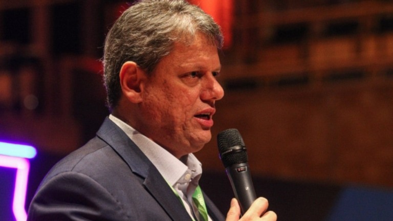 Rovena Rosa/Agência Brasil – 16/10/2023 Tarcísio de Freitas segue “patinando” à frente da Educação de São Paulo