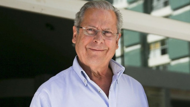 José Dirceu deixa UTI e anda com ajuda de fisioterapeuta, diz filho