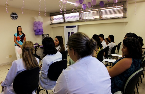 Semana orienta mulheres sobre partos prematuros e acompanhamento pré-natal