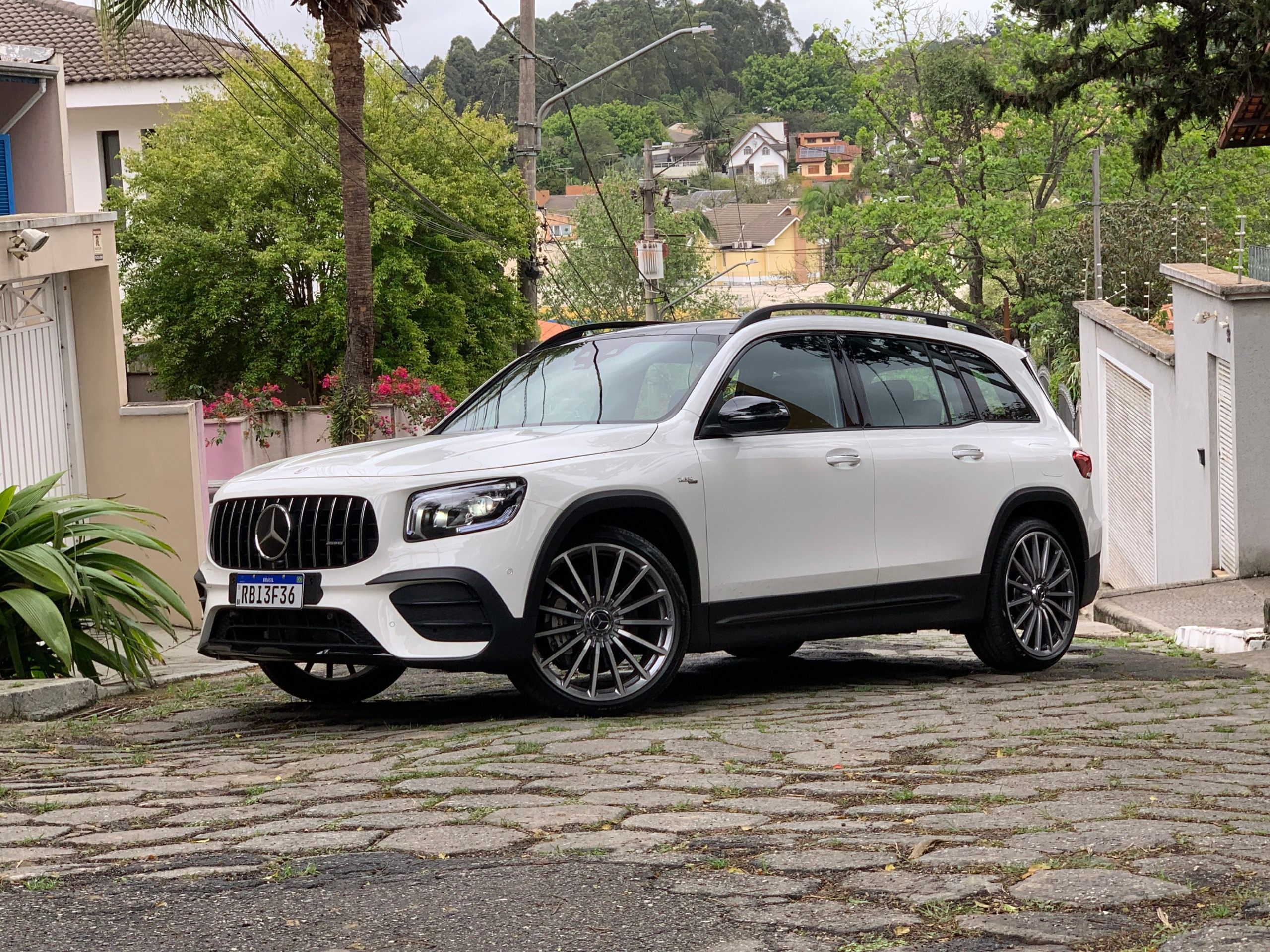 Mercedes GLB 35 AMG. Foto: Guilherme Menezes/ iG Carros