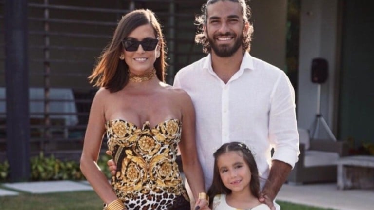 Deborah Secco sobre casamento e maternidade: 'O caos que me motiva'