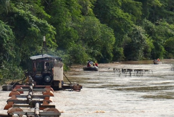 Trabalho de buscas no rio do peixe – Mais Tupã/reprodução