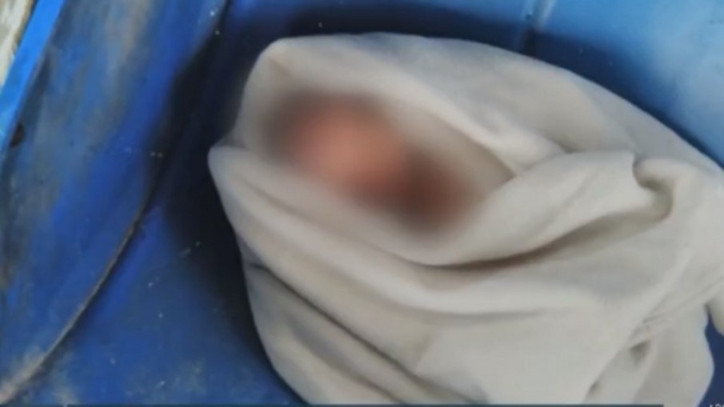 Recém-nascido é encontrado em caçamba de entulho em PaulÃnia, no interior de SP Recém-nascido é encontrado em caçamba de entulho em PaulÃnia, no interior de SP