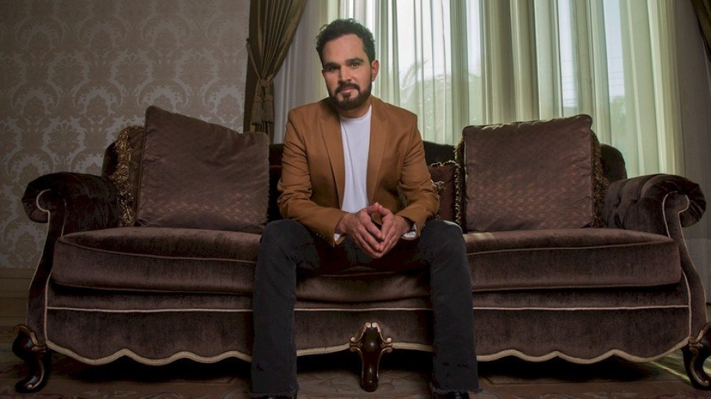 Luciano inaugura programa na Netflix gospel e assume carreira sem Zezé Luciano inaugura programa na Netflix gospel e assume carreira sem Zezé