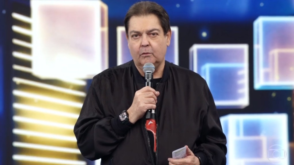 Após ganhar novo rim, Faustão continua internado esperando órgão funcionar: ‘Mês’ Após ganhar novo rim, Faustão continua internado esperando órgão funcionar: ‘Mês’