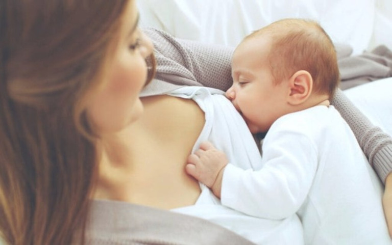 Conheça as vantagens do aleitamento materno para mãe e bebê