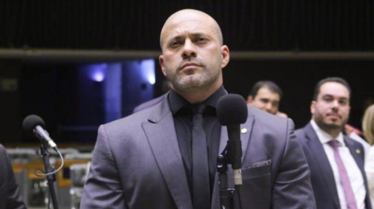 Daniel Silveira é preso no Rio após perder foro privilegiado