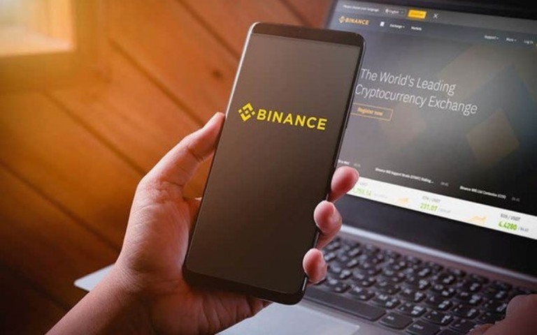 Binance deixa de aceitar cartões de bancos sancionados na Rússia