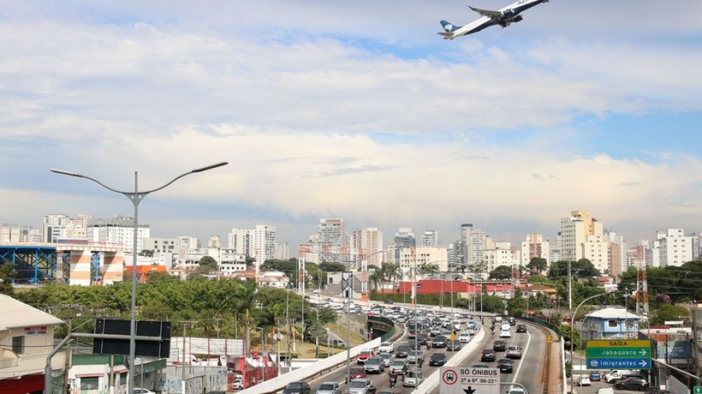 Congonhas: passageiros ainda lidam com atrasos e cancelamentos de voos Congonhas: passageiros ainda lidam com atrasos e cancelamentos de voos