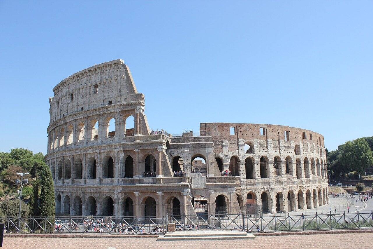 O Coliseu está no centro de Roma, na Itália. Foto: Maite Rodríguez/Pixabay