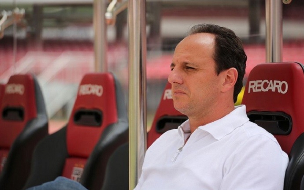 Rogério Ceni deixa o comando do São Paulo