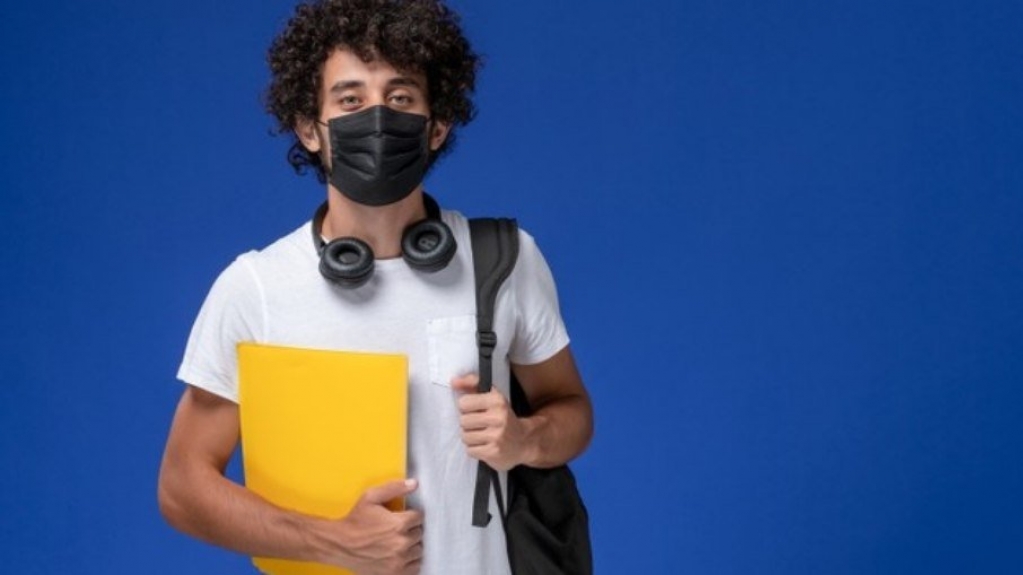 Empresas oferecem até R$ 6 mil em vagas de trainee e estágio; confira Empresas oferecem até R$ 6 mil em vagas de trainee e estágio; confira