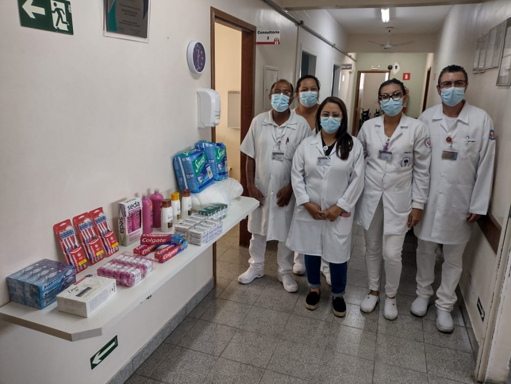 Equipes de ortopedia arrecadam doações para pacientes internados em Marília Equipes de ortopedia arrecadam doações para pacientes internados em Marília