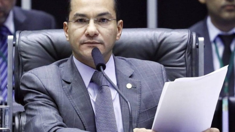 Republicanos escolhe neutralidade para não irritar Lula e Bolsonaro