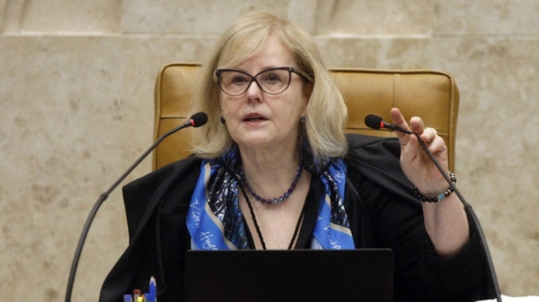 Rosa Weber critica invasões e diz que o STF "não se deixará intimidar"