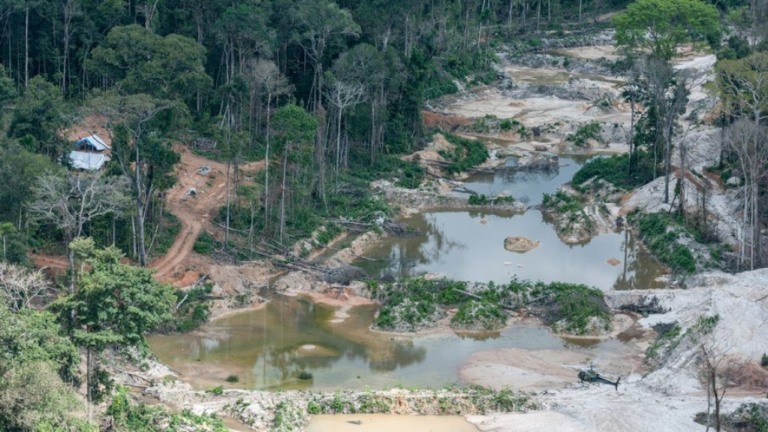 Mineradoras criticam projeto que libera mineração em terras indígenas