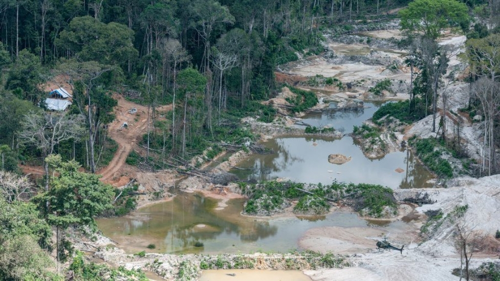 Mineradoras criticam projeto que libera mineração em terras indígenas Mineradoras criticam projeto que libera mineração em terras indígenas