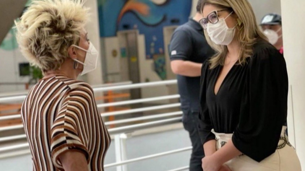 Ana Maria Braga homenageia Marília Mendonça após morte: 'Perda prematura' Ana Maria Braga homenageia Marília Mendonça após morte: 'Perda prematura'