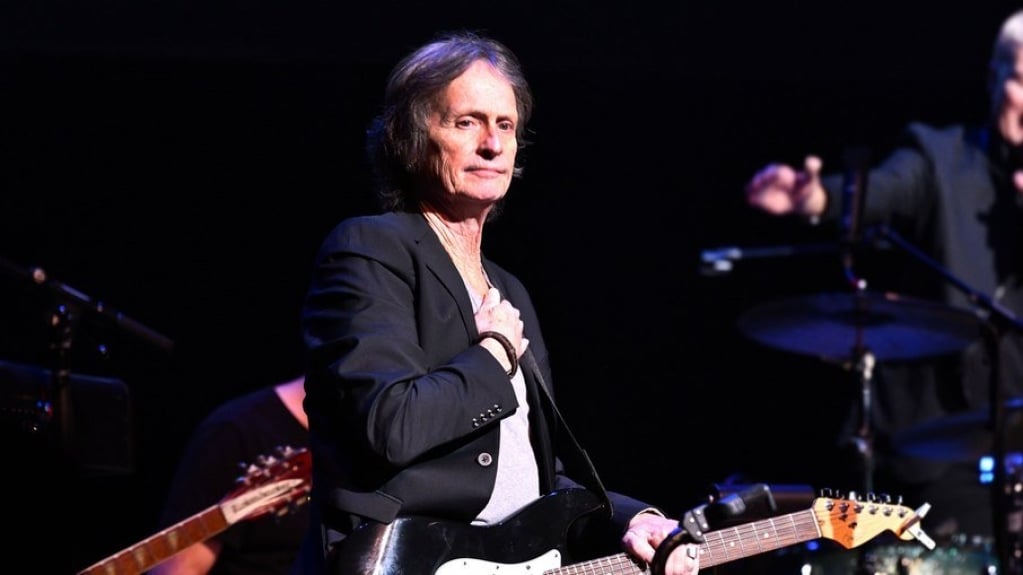 Morre tecladista do Fleetwood Mac, Brett Tuggle
