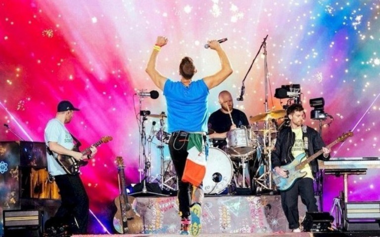 Coldplay supera Sandy & Júnior em shows. Entenda