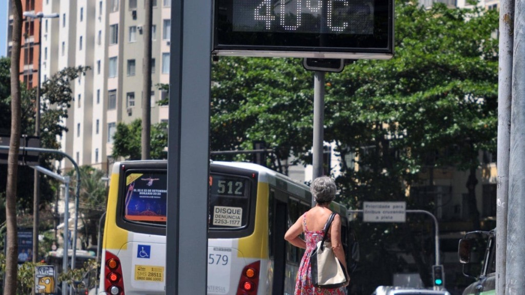 Reprodução: Flipar De acordo com o alerta emitido pela MetSul, os estados mais impactados serão Mato Grosso e Mato Grosso do Sul, nos quais a maioria das cidades deverá enfrentar temperaturas acima do