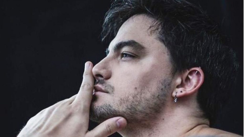 Felipe Neto oferece ajuda a artistas perseguidos pelo governo