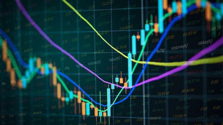 PEC Eleitoreira avança e dólar bate R$ 5,33 com risco fiscal no radar